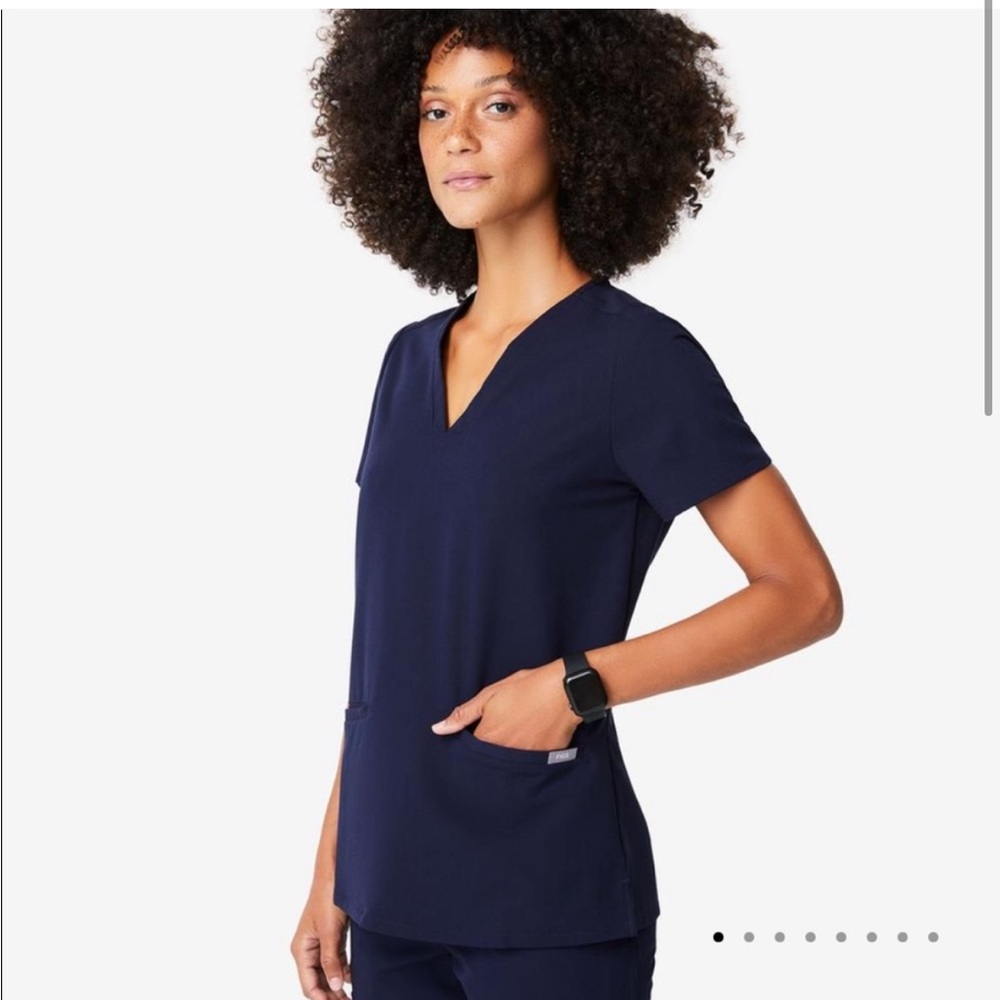 Figs Casma Three-Pocket Scrub Top